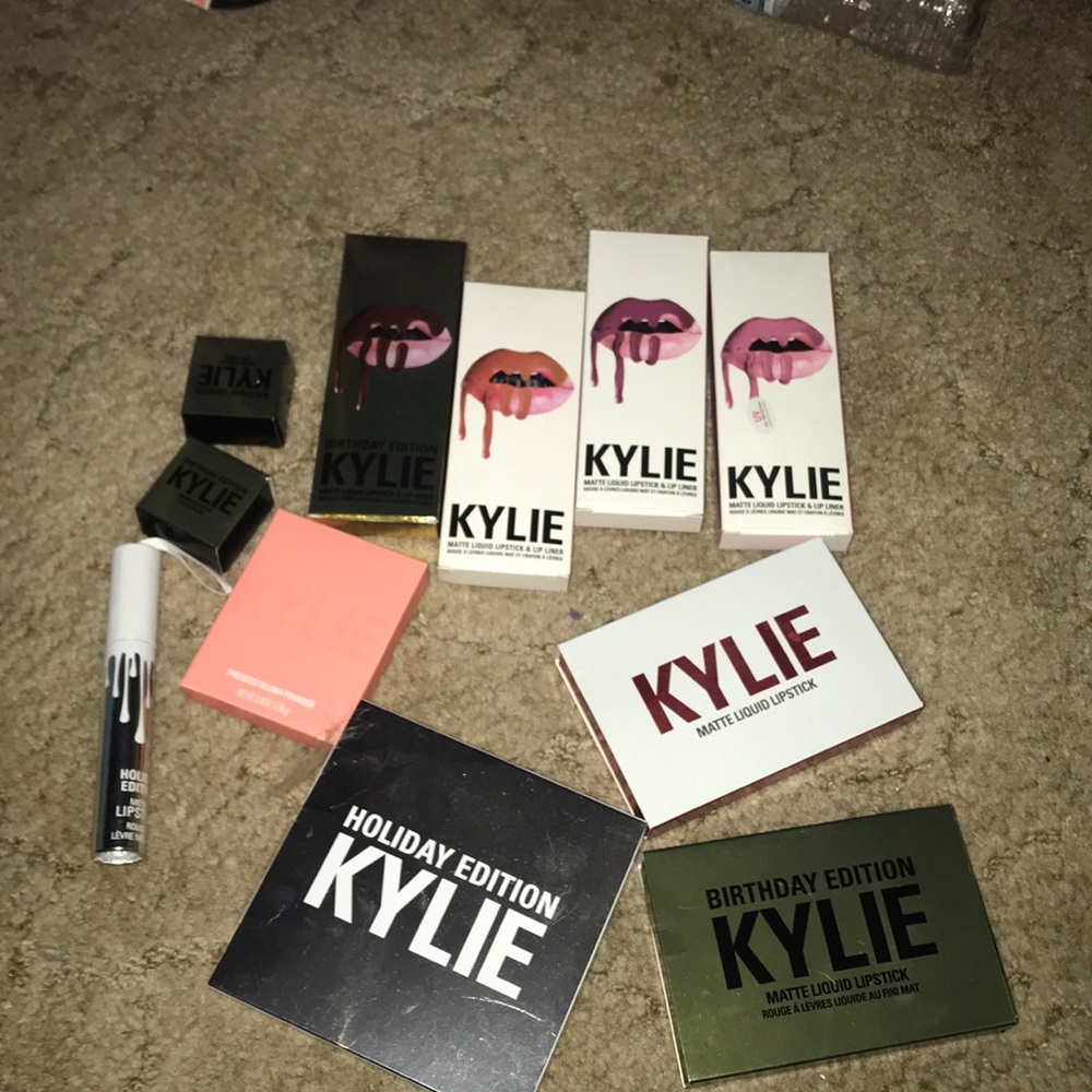 Kylie Cosmetics Boxes